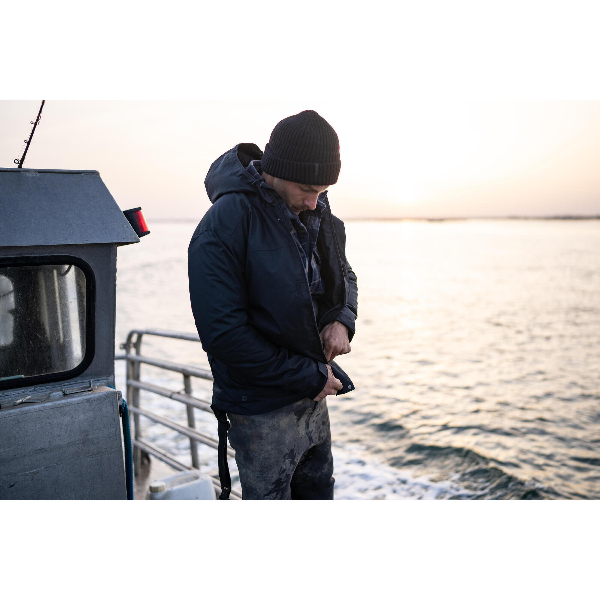 کاپشن شکار سولوگناک (پیش خرید) Solognac Men's Jacket - Hunting and Nature Watching - Black - 100 1 کاپشن شکار سولوگناک