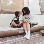 تشک بادی نیچرهایک تک نفره Naturehike C20 Single Inflatable Mattress With Air Pump - CNK2350WS018 - تصویر 2