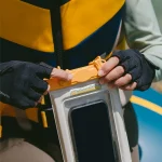 کاور ضد آب موبایل نیچرهایک Naturehike Mobile phone Waterproof Bag - CNK2300BS015 - تصویر 7